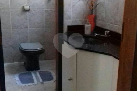 Casa à venda com 3 quartos, sendo 1 suíte, em Jardim Universo, Mogi das Cruzes, SP