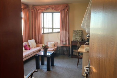 Casa à venda com 5 quartos, sendo 2 suítes,  em Vila Maria Alta, São Paulo, SP