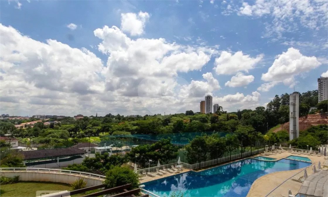 Casa à venda com 3 quartos, sendo 2 suítes, no condomínio Paulistano 2ª Fase, São Paulo - SP