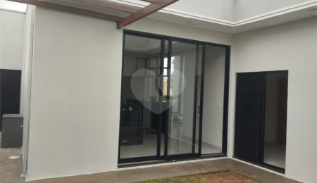 Casa para alugar com 3 quartos, sendo 1 suíte,  no condomínio Residencial Reserva do Campo, Araraquara - SP