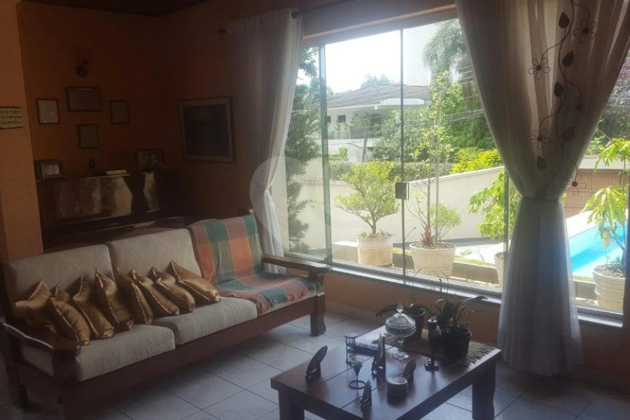 Casa à venda com 3 quartos, sendo 1 suíte, em Tremembé, São Paulo, SP