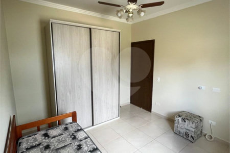 Casa à venda com 3 quartos, sendo 1 suíte, no condomínio Lago da Serra, Araçoiaba da Serra - SP
