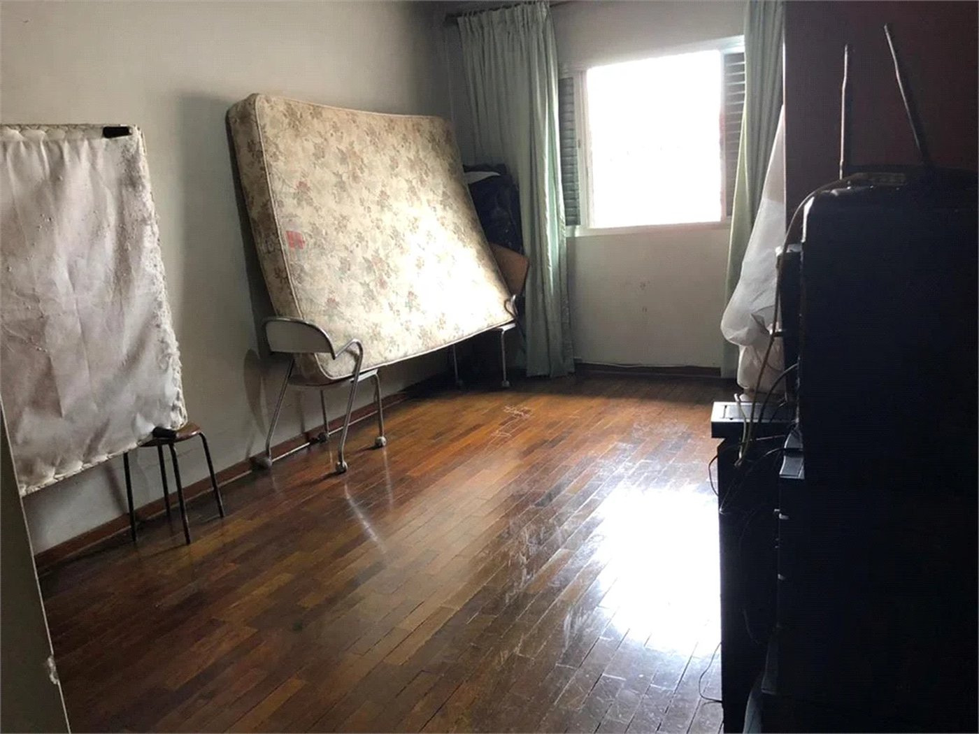 Sobrado à venda ou para alugar com 4 quartos, sendo 1 suíte, em Brooklin Paulista, São Paulo, SP