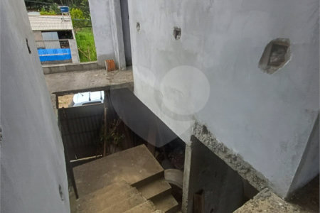 Casa à venda com 2 suítes no condomínio Ricieri, Mogi das Cruzes - SP