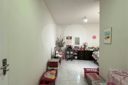 Casa à venda com 3 quartos em Vila Galvão, Guarulhos, SP