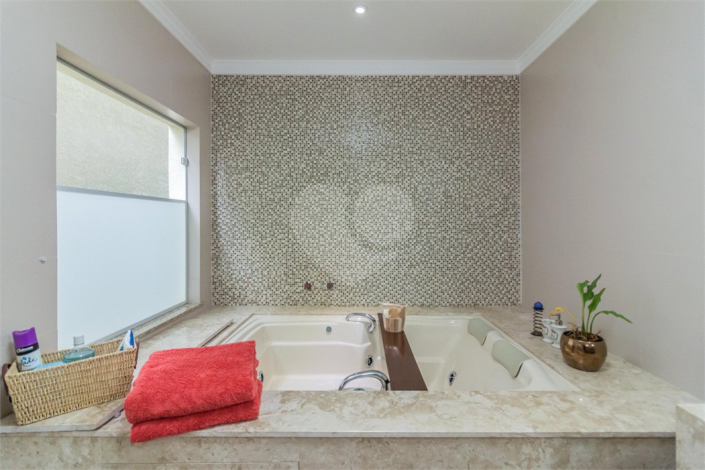 Casa à venda com 3 quartos, sendo 1 suíte,  em Tucuruvi, São Paulo, SP