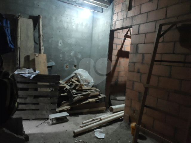 Casa para alugar com 1 quarto no condomínio Residencial Nivi, São Paulo - SP