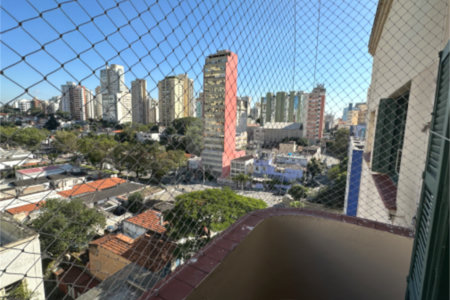 Apartamento à venda com 3 quartos, sendo 1 suíte, em Santa Cecília, São Paulo, SP