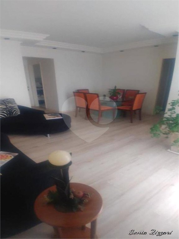 Apartamento à venda com 3 quartos, sendo 1 suíte,  em Cambuci, São Paulo, SP