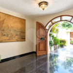 Casa à venda com 5 quartos, sendo 4 suítes, em Interlagos, São Paulo, SP