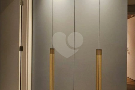 Apartamento à venda com 3 suítes em Mirandópolis, São Paulo, SP