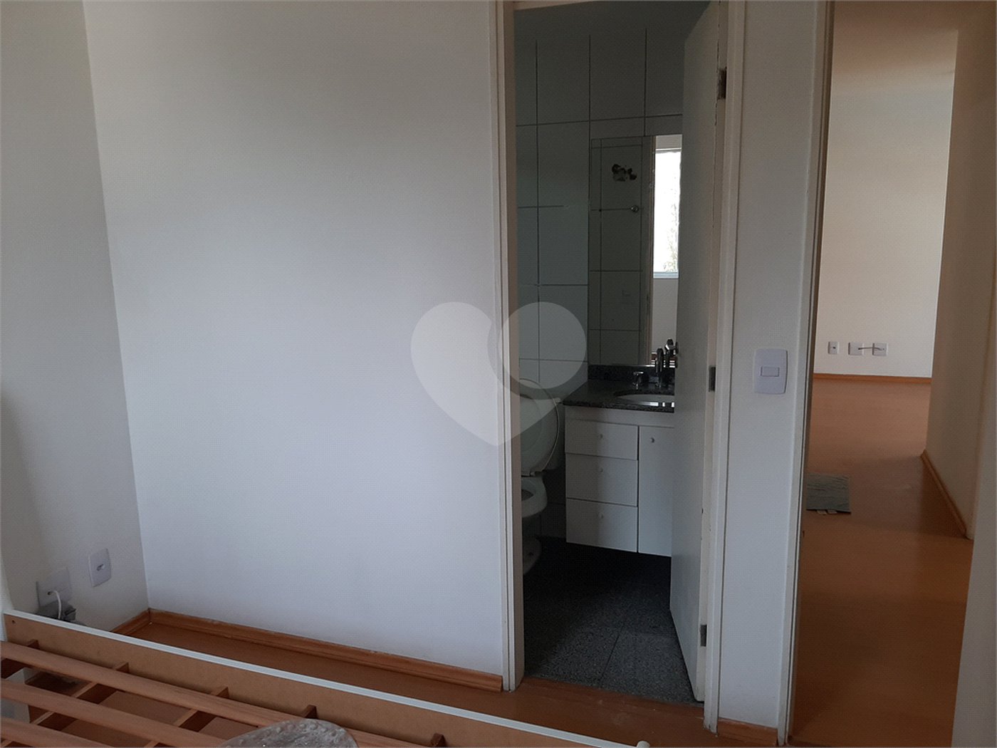 Apartamento à venda ou para alugar com 3 quartos, sendo 1 suíte,  em Vila Suzana, São Paulo, SP