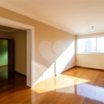 Apartamento à venda com 2 quartos, sendo 1 suíte, em Vila Olímpia, São Paulo, SP