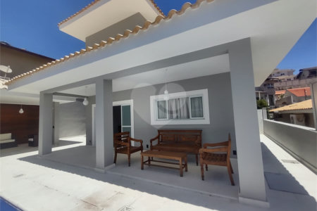 Casa à venda com 3 suítes no condomínio Villaggio Capriccio, Louveira - SP