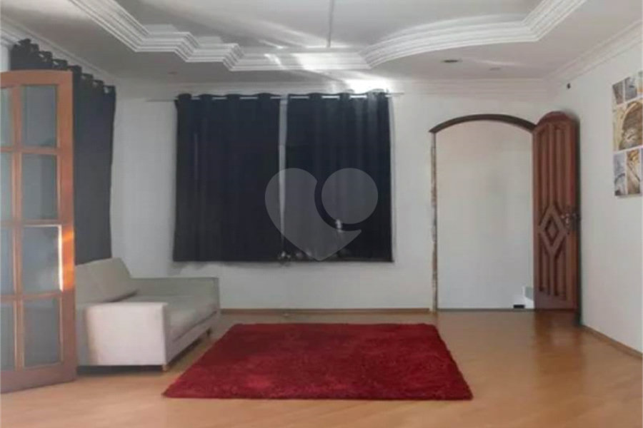 Sobrado à venda com 3 quartos, sendo 1 suíte, em Vila Nova Cachoeirinha, São Paulo, SP