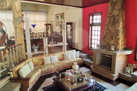 Casa à venda com 5 suítes no condomínio Estância Marambaia, Vinhedo - SP