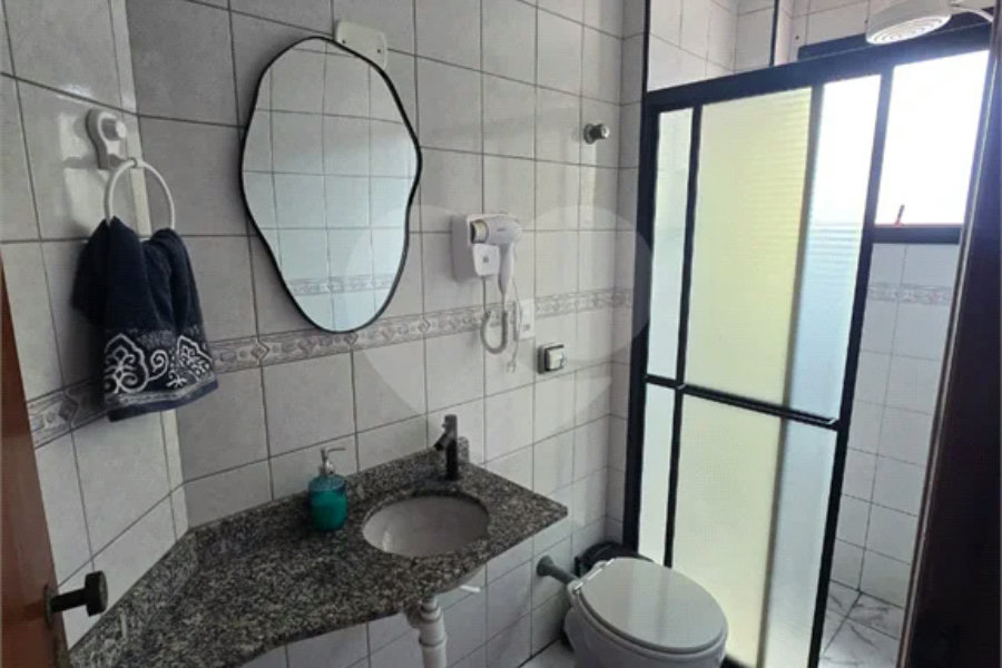 Belíssimo apartamento recém reformado na Praia Grande.