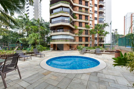 Apartamento à venda com 3 quartos, sendo 2 suítes, em Campo Belo, São Paulo, SP