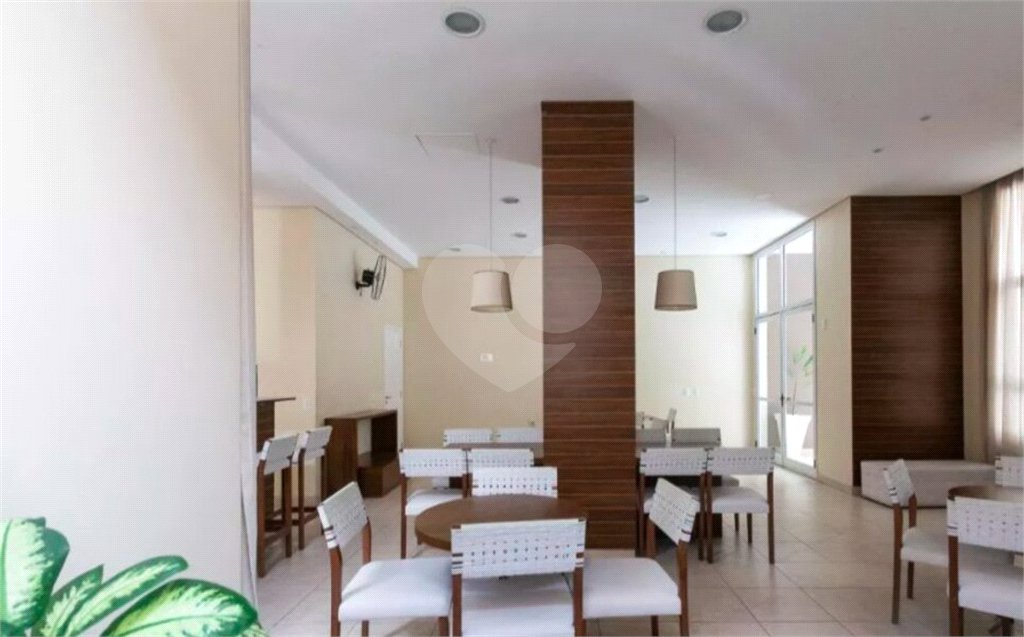 Apartamento à venda com 3 quartos, sendo 1 suíte, em Bom Retiro, São Paulo, SP