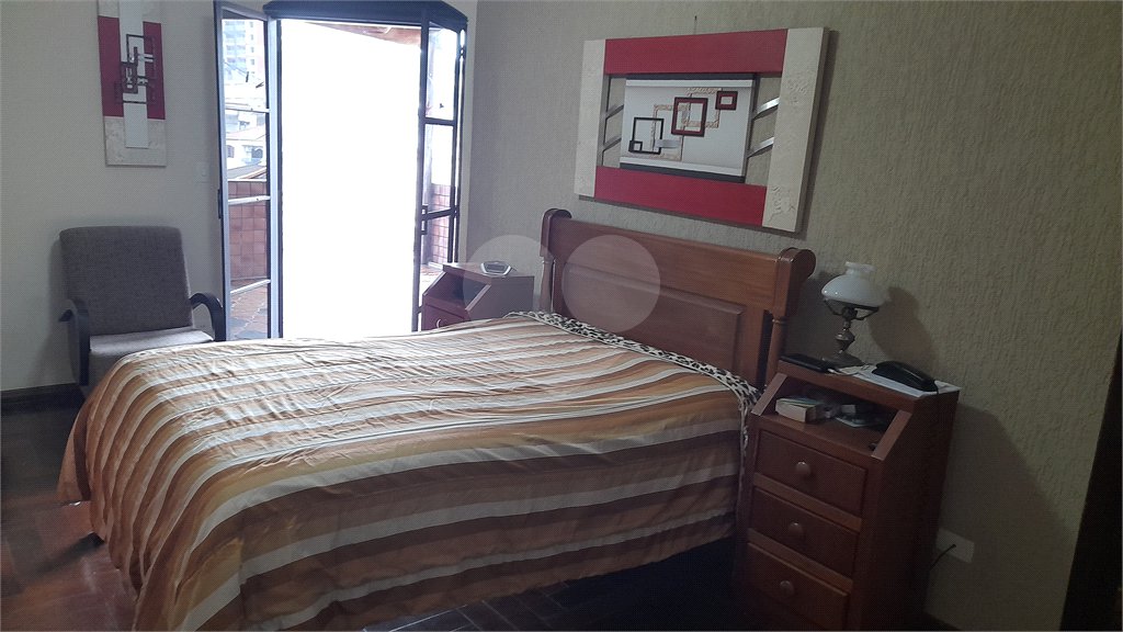 Sobrado à venda com 3 quartos, sendo 2 suítes, em Santana, São Paulo, SP
