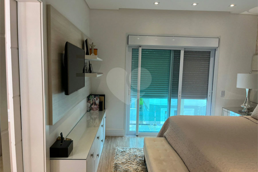 Casa à venda com 5 suítes no condomínio Mirante do Horto, São Paulo - SP
