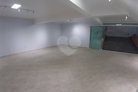 Casa à venda com 4 quartos, sendo 2 suítes, em Jardim Leonor Mendes de Barros, São Paulo, SP