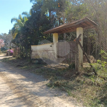 Sítio à venda com 3 quartos, sendo 1 suíte,  em Da Barra, Salto de Pirapora, SP