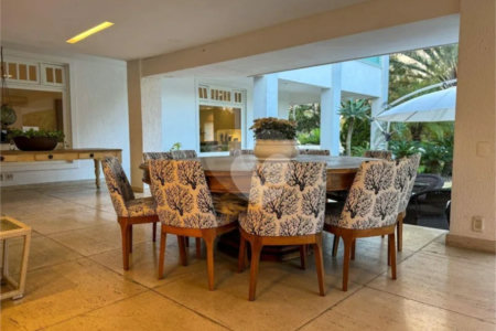 Casa à venda com 5 suítes no condomínio Malibu, Rio de Janeiro - RJ