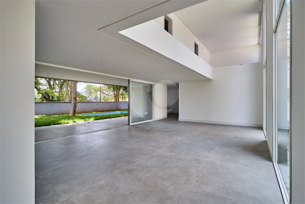 Casa à venda com 4 suítes no condomínio Liló, São Paulo - SP