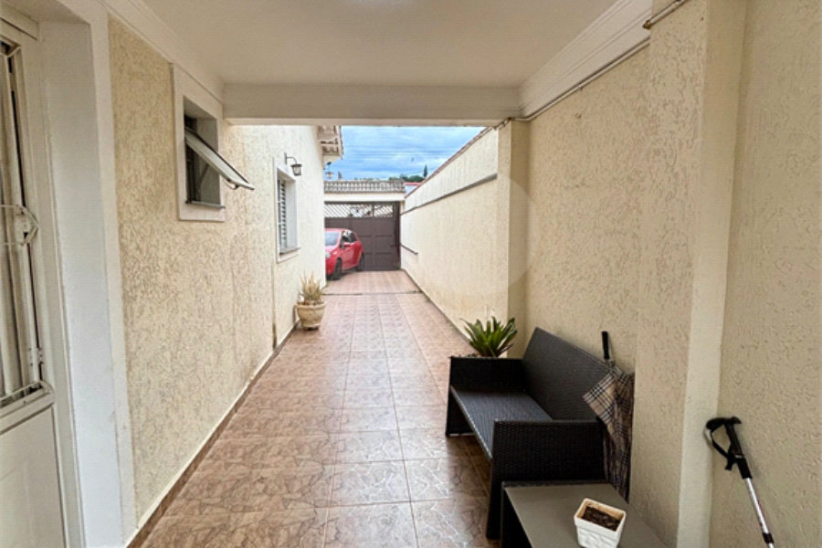 Sobrado à venda com 6 quartos, sendo 5 suítes, em Tremembé, São Paulo, SP