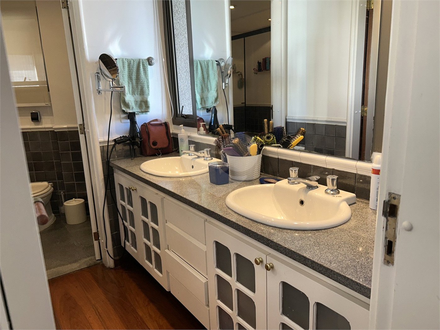 Apartamento à venda com 4 quartos, sendo 2 suítes,  em Paineiras do Morumbi, São Paulo, SP