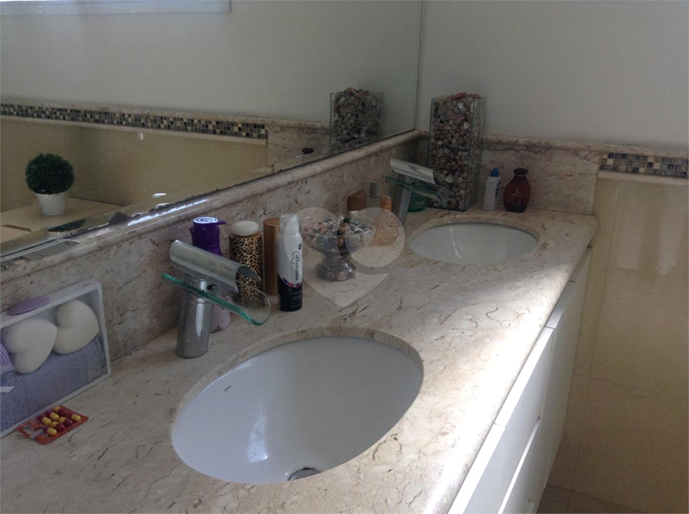 Apartamento à venda com 3 suítes em Santa Teresinha, São Paulo, SP