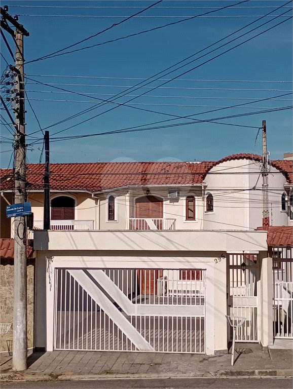 Casa à venda com 4 quartos, sendo 3 suítes,  em Alto Ipiranga, Mogi das Cruzes, SP