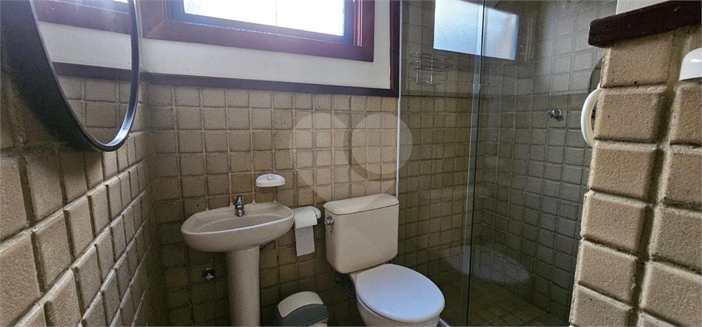 Casa em condomínio à venda ou para alugar com 3 quartos, sendo 2 suítes,  em Praia Rasa, Armação dos Búzios, RJ