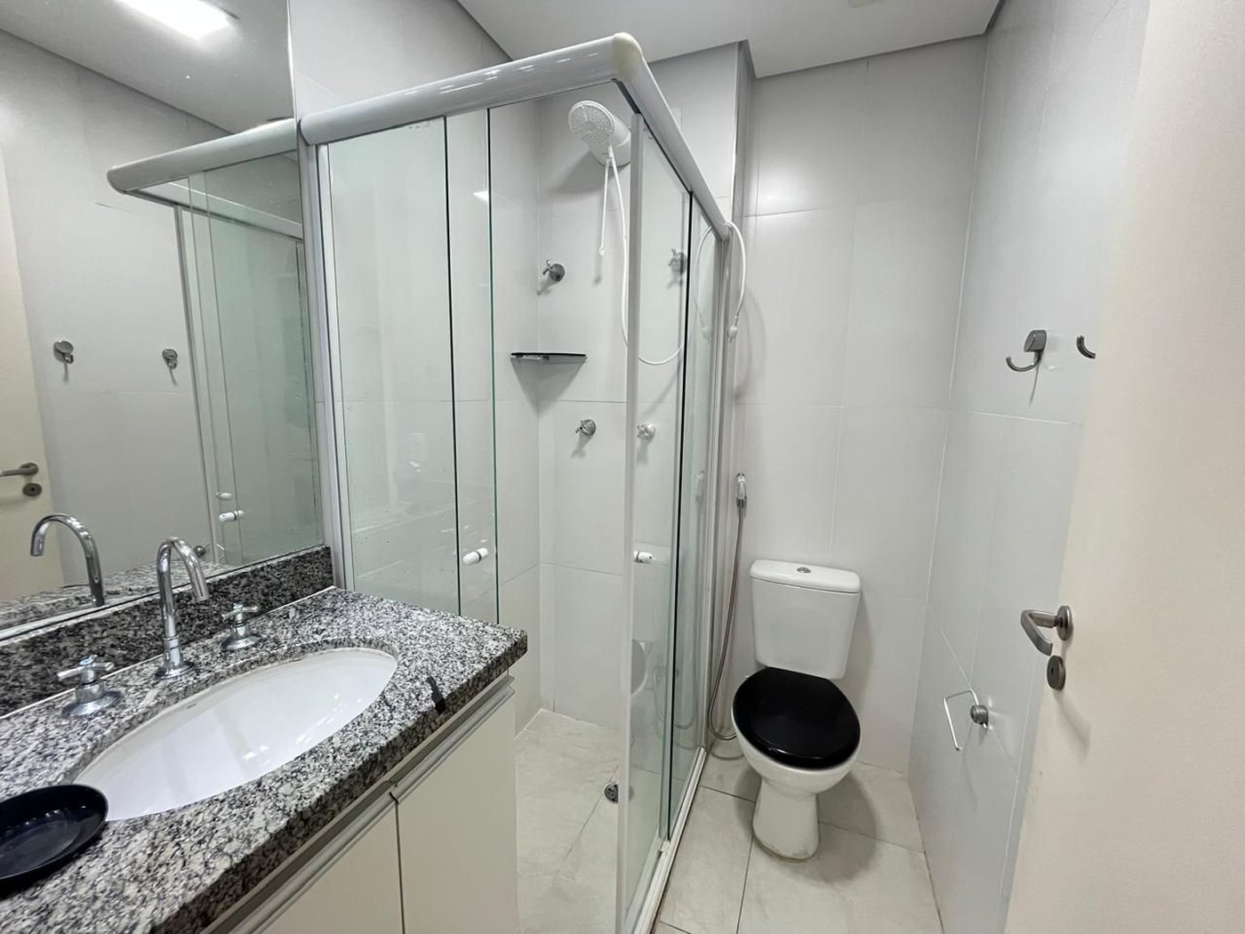Oportunidade em Pitangueiras! Apartamento de 2 Dormitórios a Poucos Passos da Praia