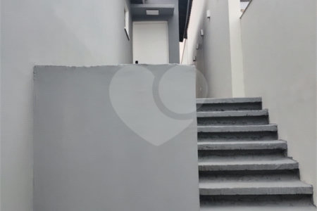 Casa Térrea à venda com 1 quarto em Vila Nivi, São Paulo, SP