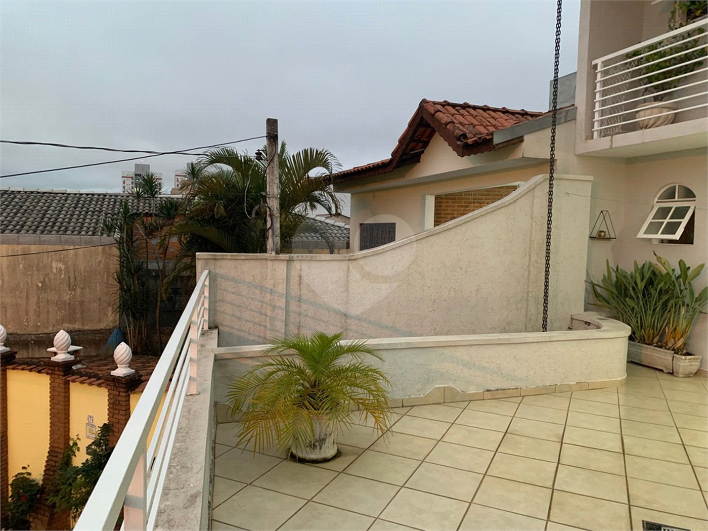 Sobrado à venda com 3 quartos, sendo 1 suíte, em Residencial Novo Horizonte I, Mogi das Cruzes, SP