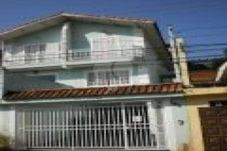 Casa à venda com 3 suítes em Vila Universitária, São Paulo, SP