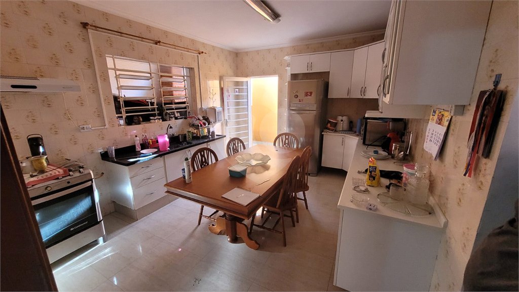 Casa à venda com 5 quartos, sendo 1 suíte, em Vila Hortência, Sorocaba, SP