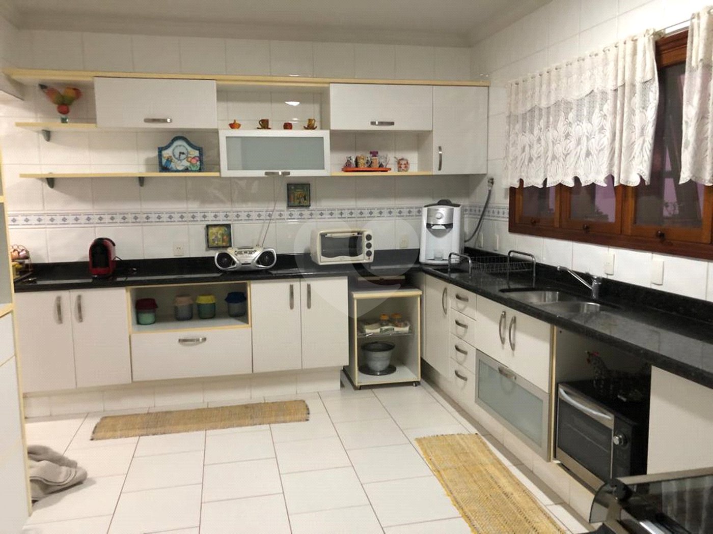 Casa à venda com 3 quartos, sendo 2 suítes, no condomínio Residencial Vivendas Piccolo Paese, Salto - SP