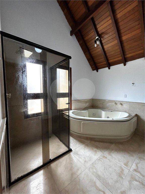 Casa à venda ou para alugar com 4 suítes no condomínio Vilaggio Monte Alegre, São Paulo - SP