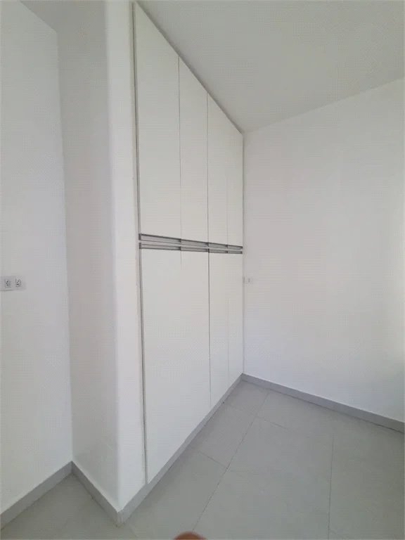 Casa Térrea à venda com 4 quartos em Cidade Monções, São Paulo, SP
