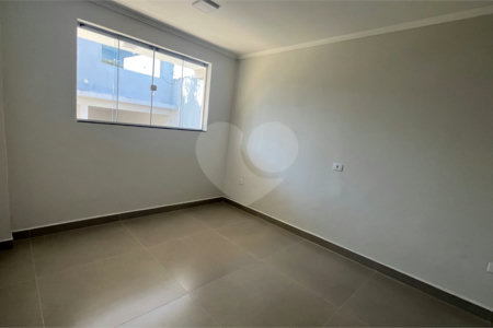 Sobrado à venda com 4 quartos, sendo 3 suítes, em Jardim Paulista, Atibaia, SP