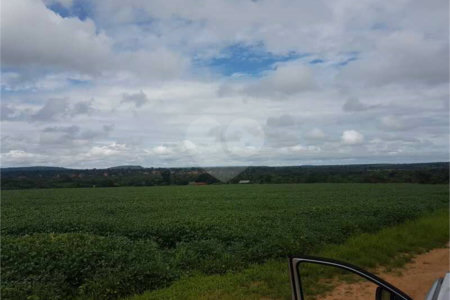 Fazenda à venda com 2 quartos em Canabrava, João Pinheiro, MG