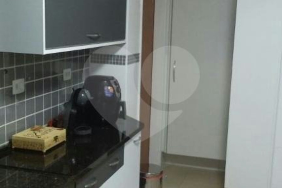 Casa à venda com 2 suítes no condomínio Villagio Salvador, São Paulo - SP