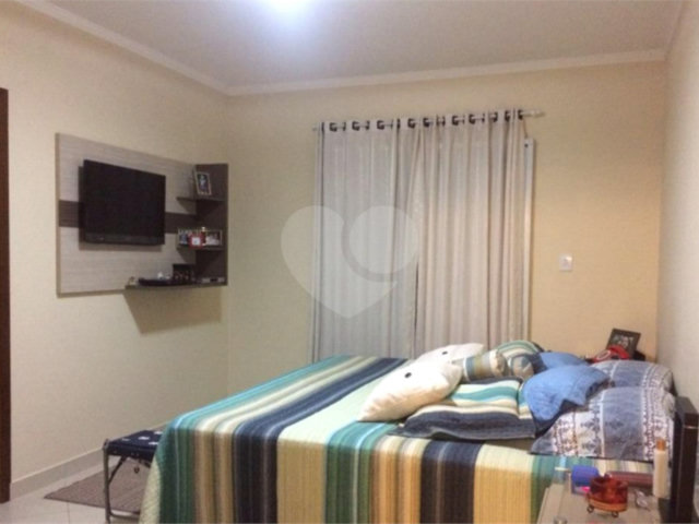 Sobrado à venda com 3 suítes em Pirituba, São Paulo, SP