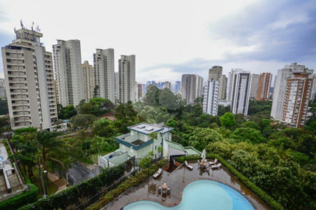 Apartamento à venda com 4 quartos, sendo 2 suítes, em Paraíso do Morumbi, São Paulo, SP