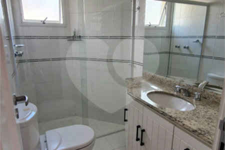 Apartamento à venda com 3 suítes em Santa Teresinha, São Paulo, SP