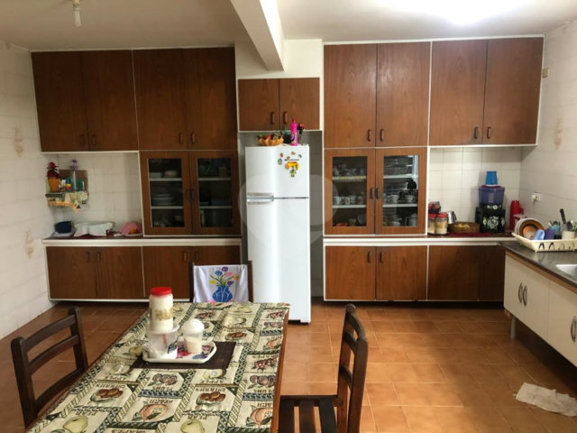 Sobrado à venda com 4 quartos, sendo 1 suíte,  em Serra da Cantareira, Mairiporã, SP