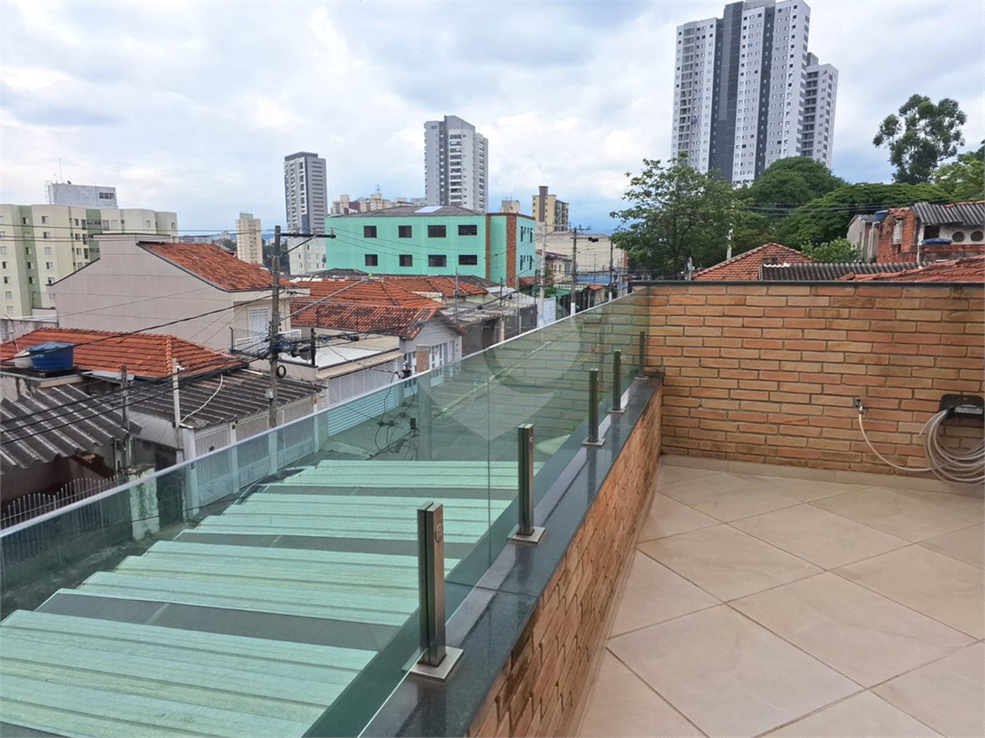 Sobrado à venda com 3 quartos, sendo 1 suíte, em Tremembé, São Paulo, SP